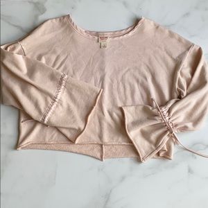 Bell sleeve crop